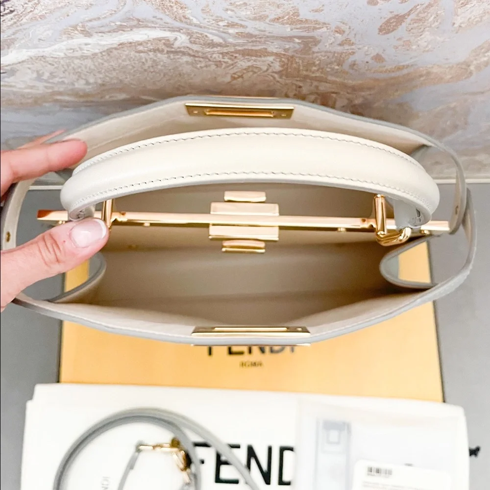 Sold!! Fendi Peekaboo ISeeU Ombre Medium Nappa Leather Tote - Picture 8 of 16